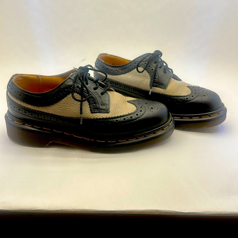 Vintage. Prom, Doc Martins! Size 4 uk mens vintage. Like a womans 8.